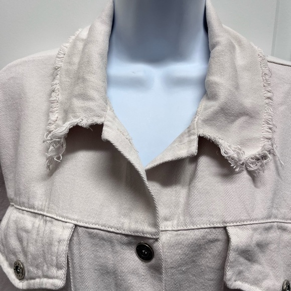 Cream Button-Up Jacket made and purchased in Italy. L/XL - Picture 2 of 10